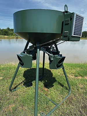 FeedVault™  Halfback. Fits  Outback wildlife Feeders Halfback 400, 600 and 1000 lb